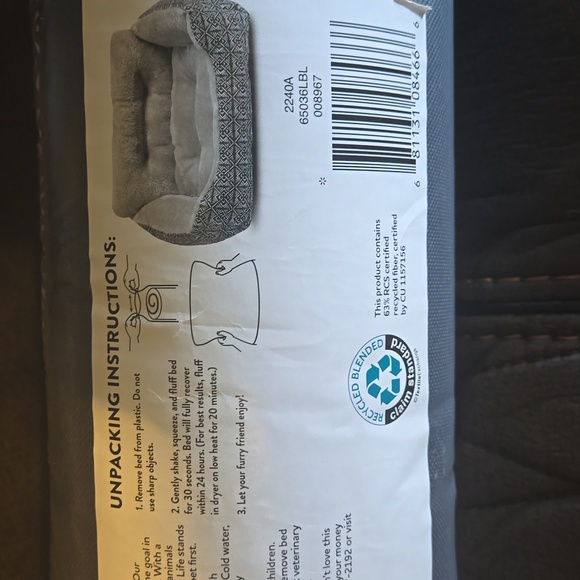 Lounge Pet Bed - Picture 7 of 8